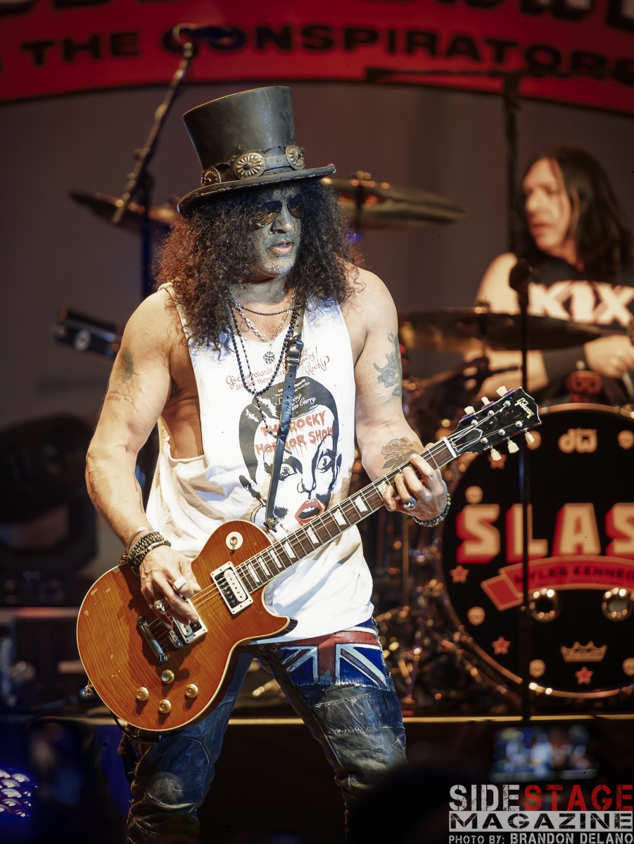 Slash Announces Spring U.S. Tour – Digital Tour Bus