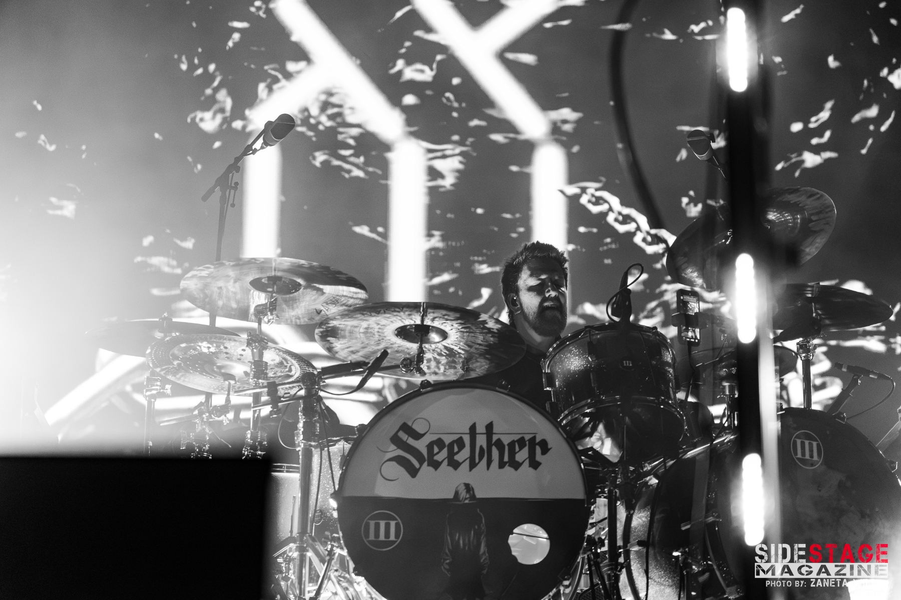 Seether-3