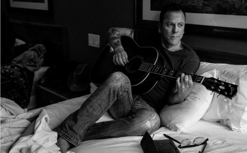 Kiefer Sutherland Announces Nationwide Tour  and Debut Album 'Down In A Hole'