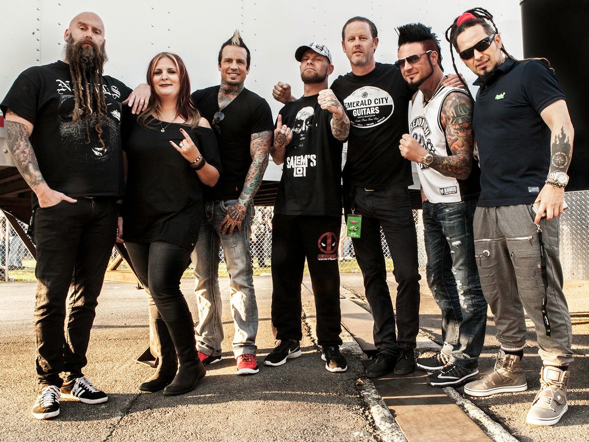 RISE RECORDS SIGN FIVE FINGER DEATH PUNCH FOR FUTURE RECORDED ALBUMS