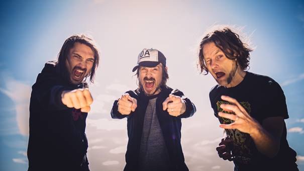 TRUCKFIGHTERS sign deal with Century Media Records!