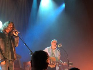 Chris Cornell Joins Yusuf Islam On Stage At Los Angeles Concert