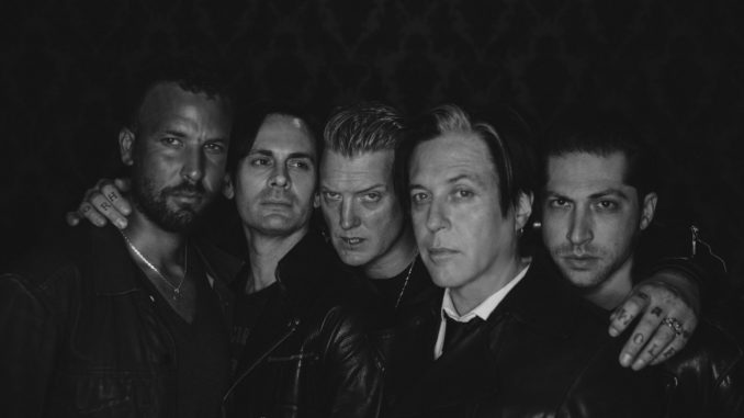 QUEENS OF THE STONE AGE: VILLAINS STEALS TOP SPOTS ON CHARTS WORLDWIDE