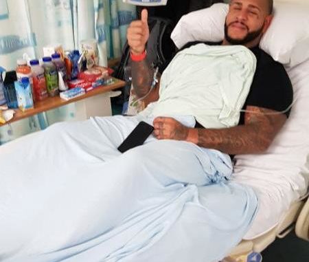 BAD WOLVES' Tommy Vext Falls Ill In the UK, Special Guests BANG BANG ROMEO and As Lions Join Band On Stage