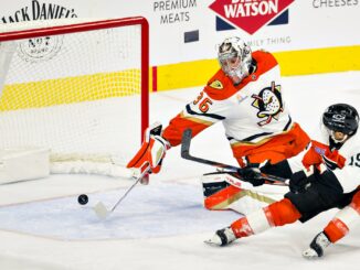 Flyers Blank Ducks 6-0 At Wells Fargo Center