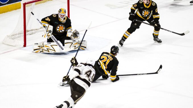 BEARS RING IN NEW YEAR WITH 4-3 SHOOTOUT WIN OVER BRUINS